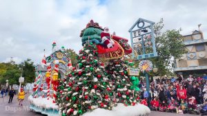 A Christmas Fantasy Parade