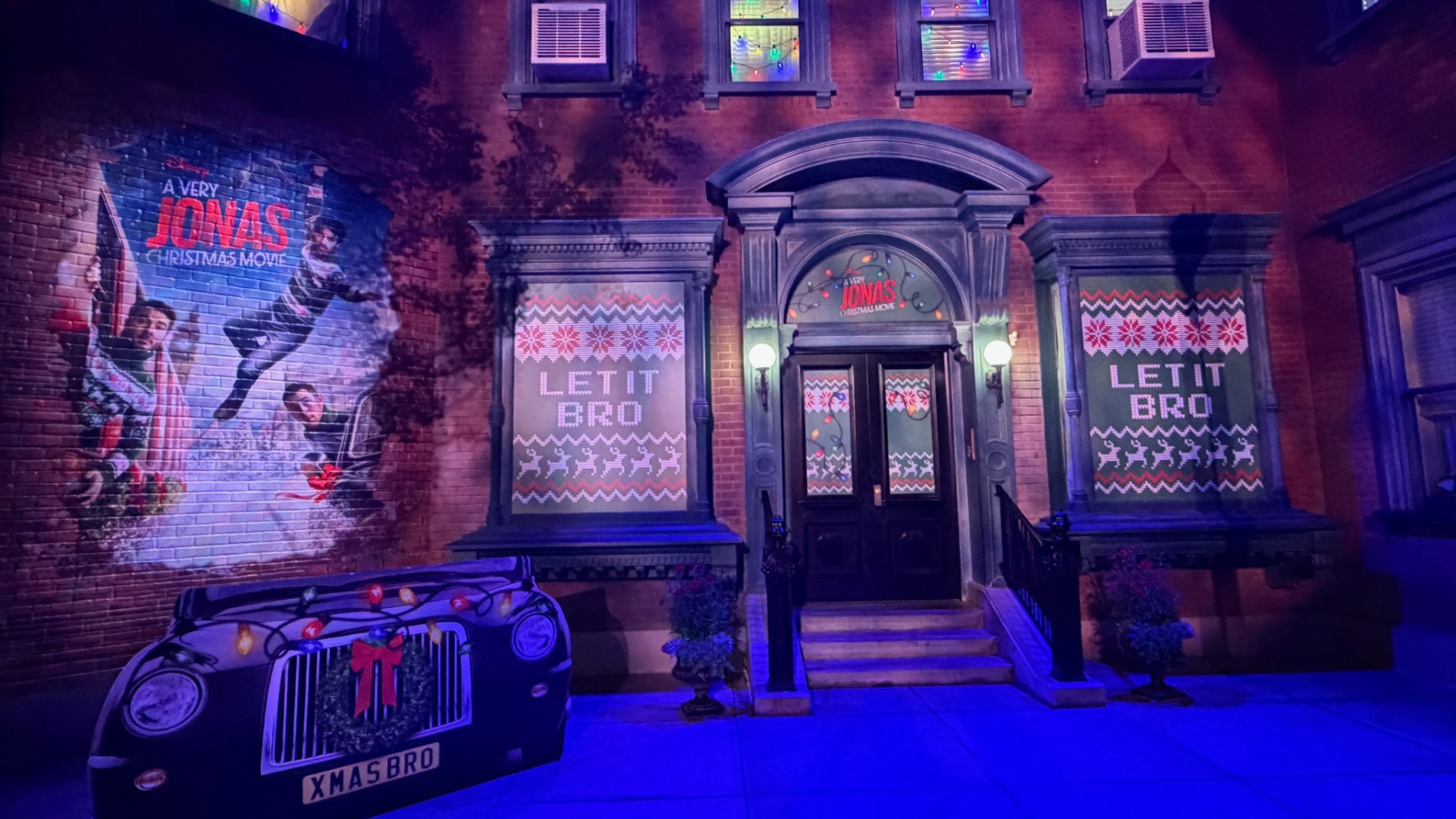 A Very Jonas Christmas Movie Photo Op at Disney California Adventure