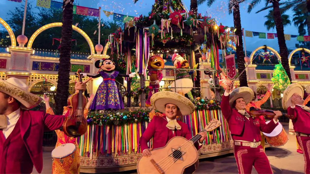 Disney ¡Viva Navidad! Street Party Kicks Off Holiday Run at Disney ...