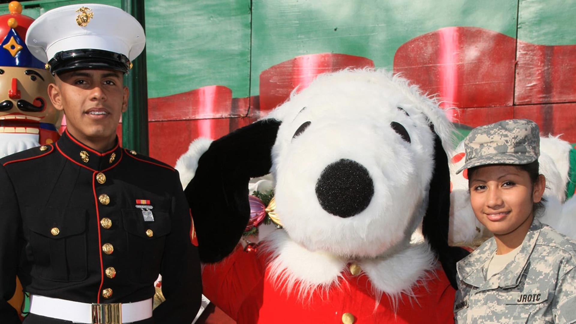 Knott’s Berry Farm Celebrates Military Tribute Days