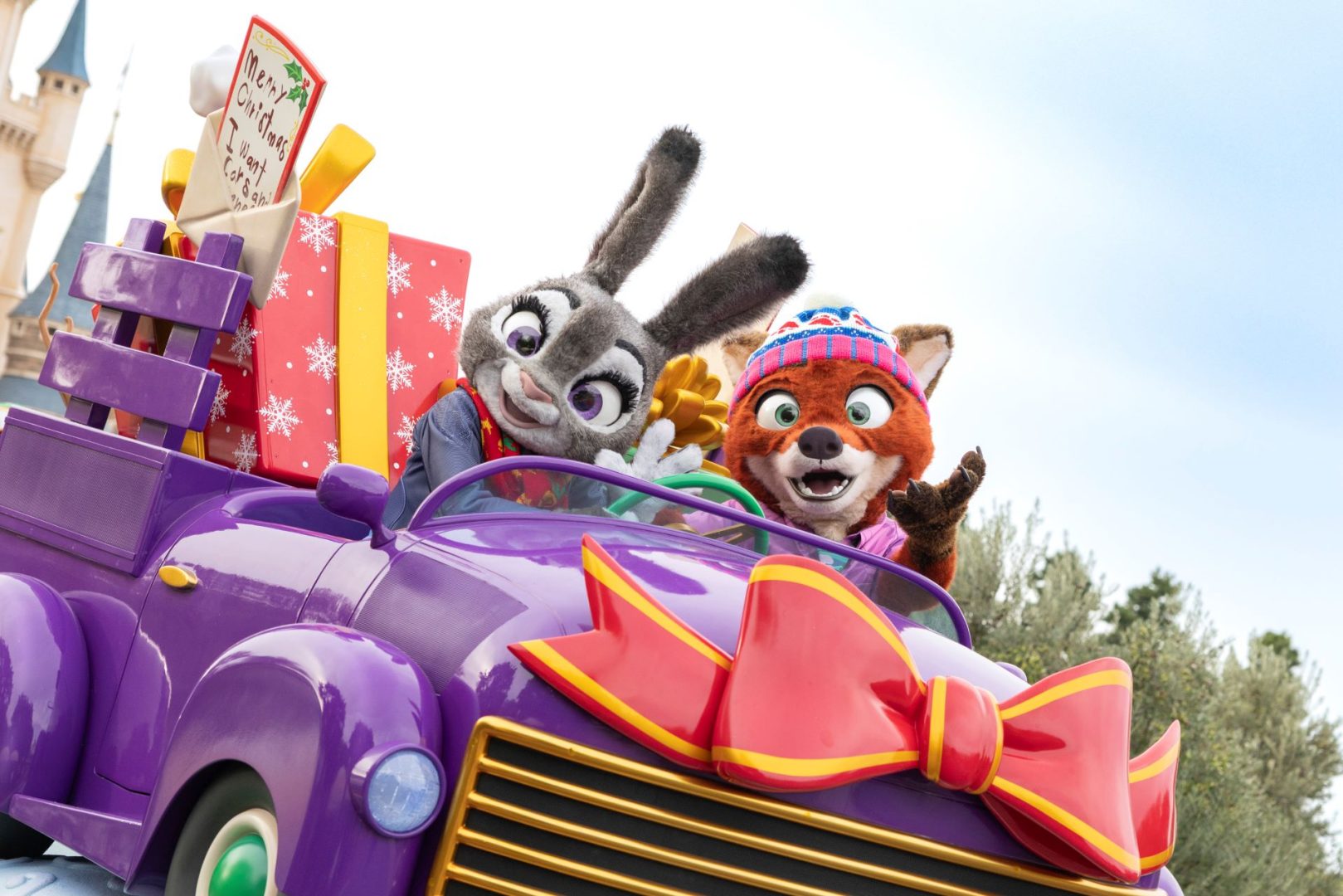 Nick and Judy at Tokyo Disney