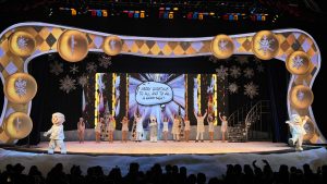 Snoopy's Night Before Christmas Knott's Merry Farm