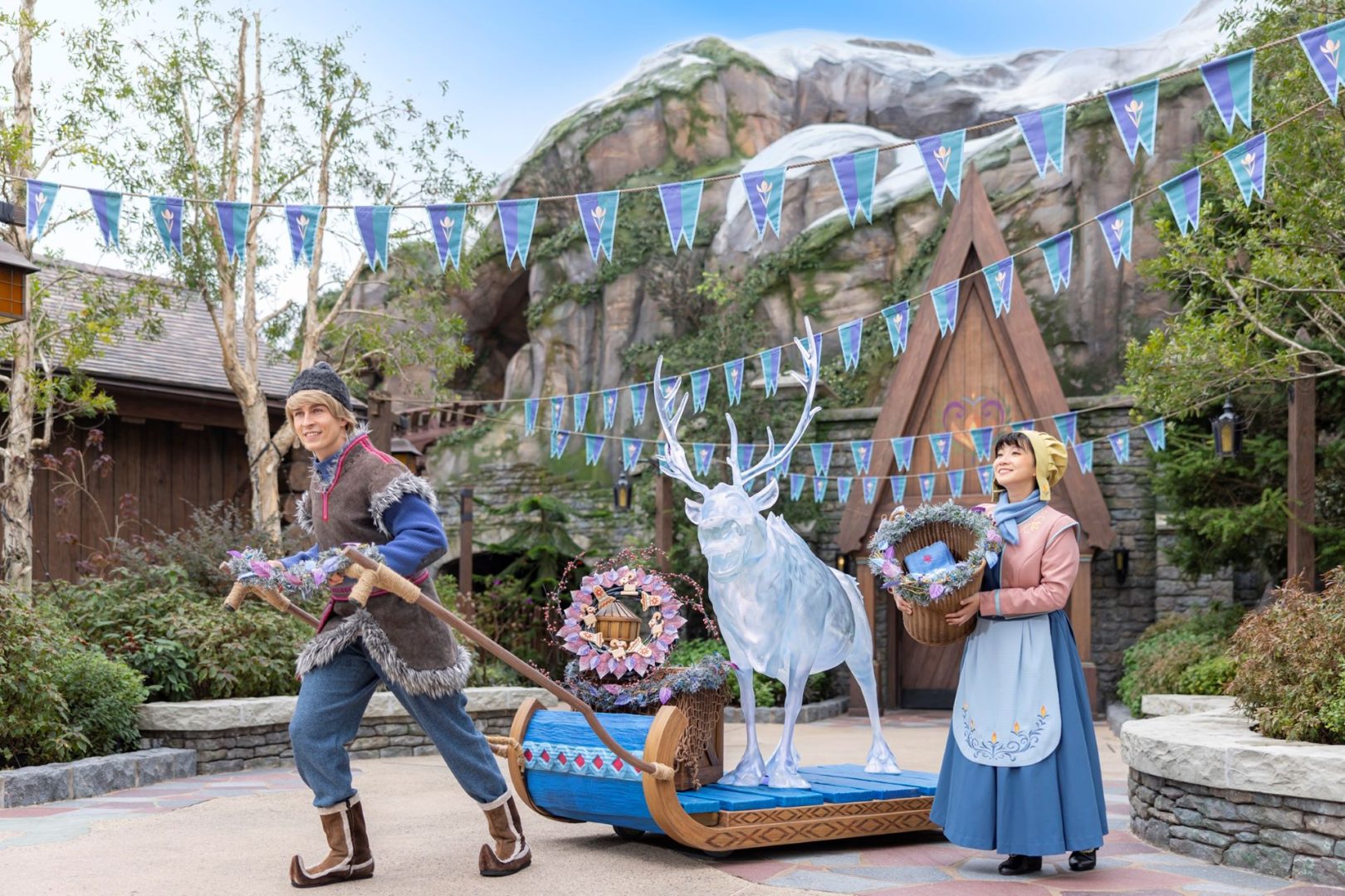 World of Frozen at Hong Kong Disneyland - Holidays