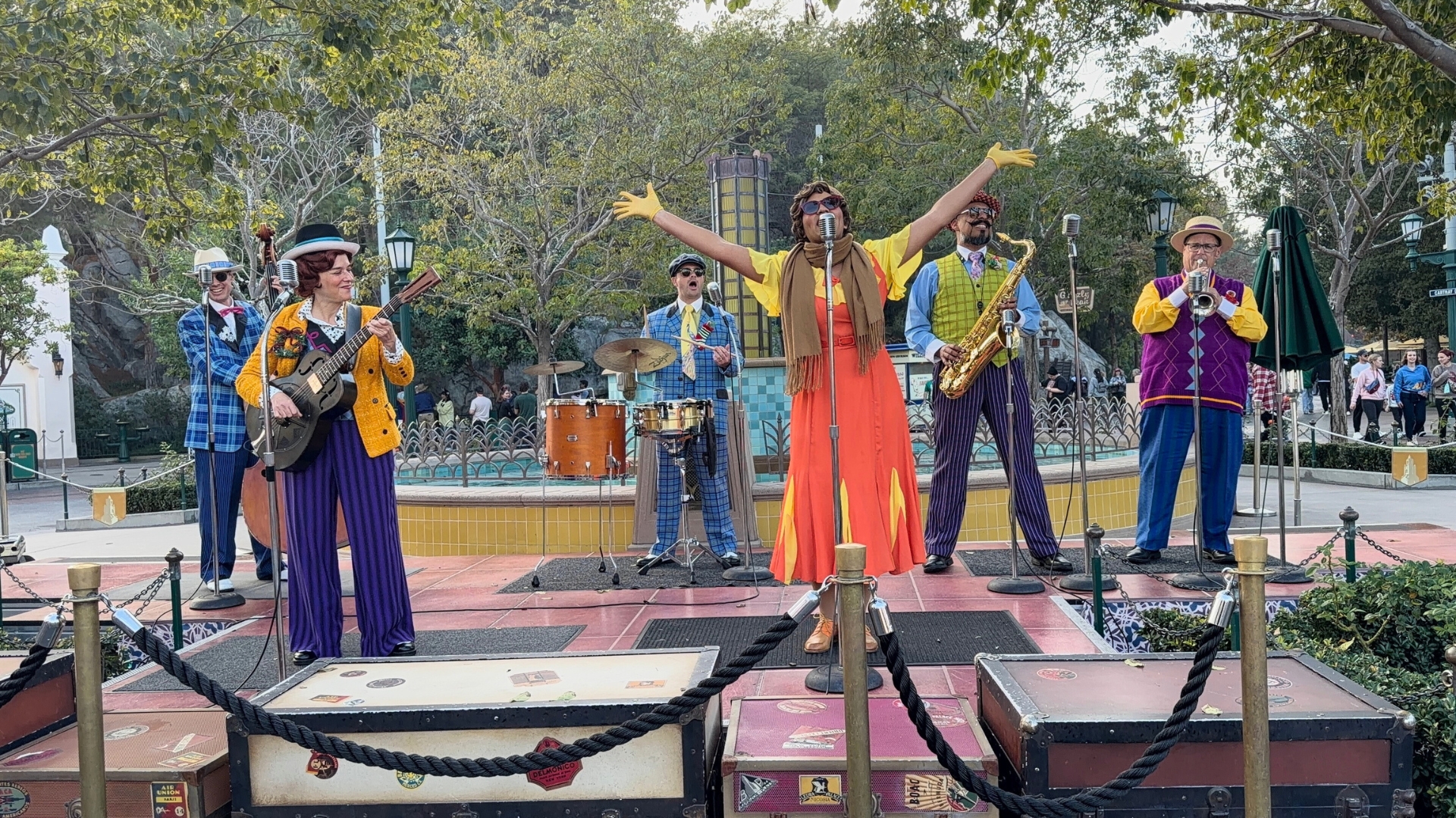 Five & Dime Brings Added Holiday Cheer to Carthay Circle at Disney California Adventure