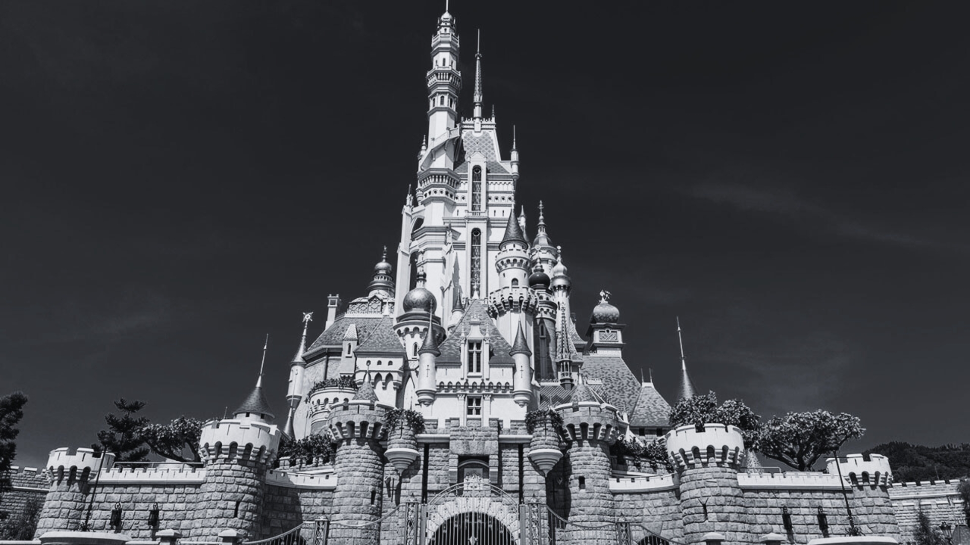 Hong Kong Disneyland Black and White