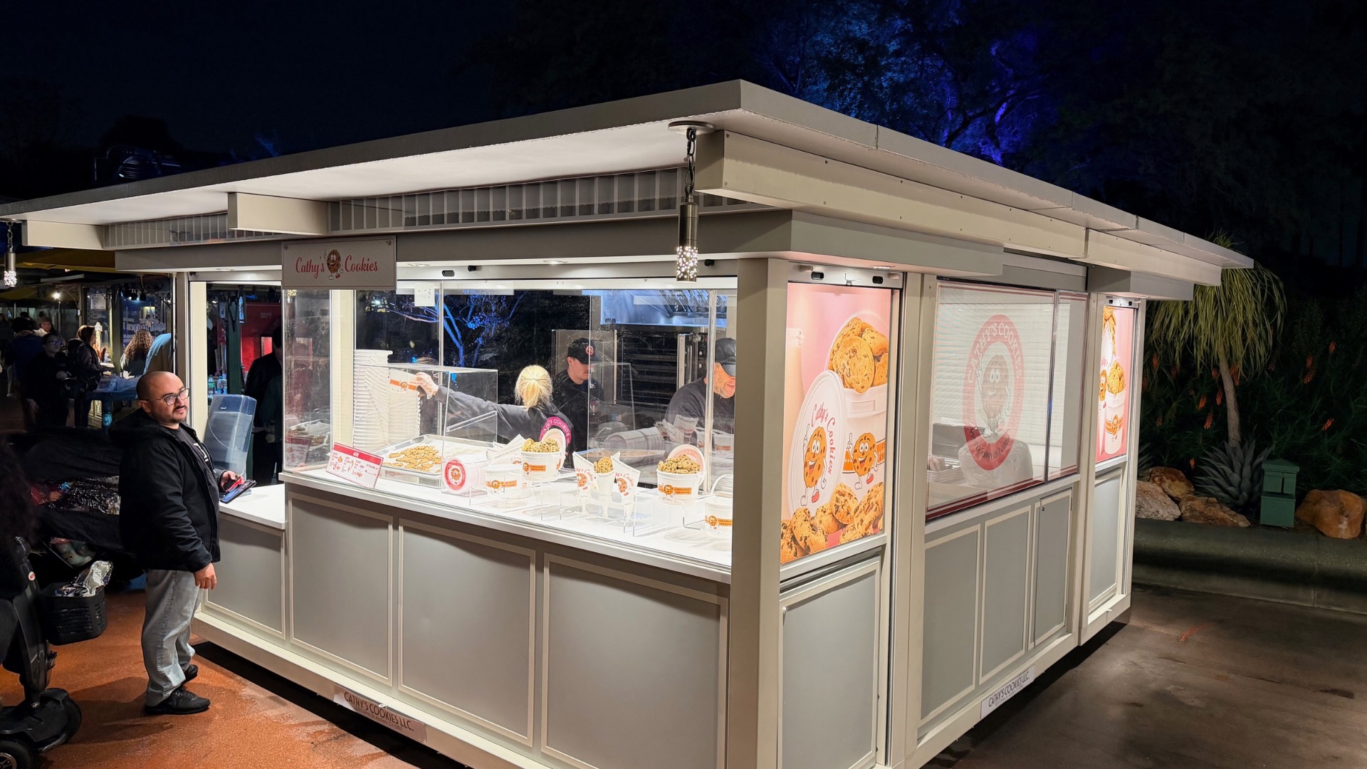 Cathy’s Cookies Opens in Downtown Disney District at Disneyland Resort