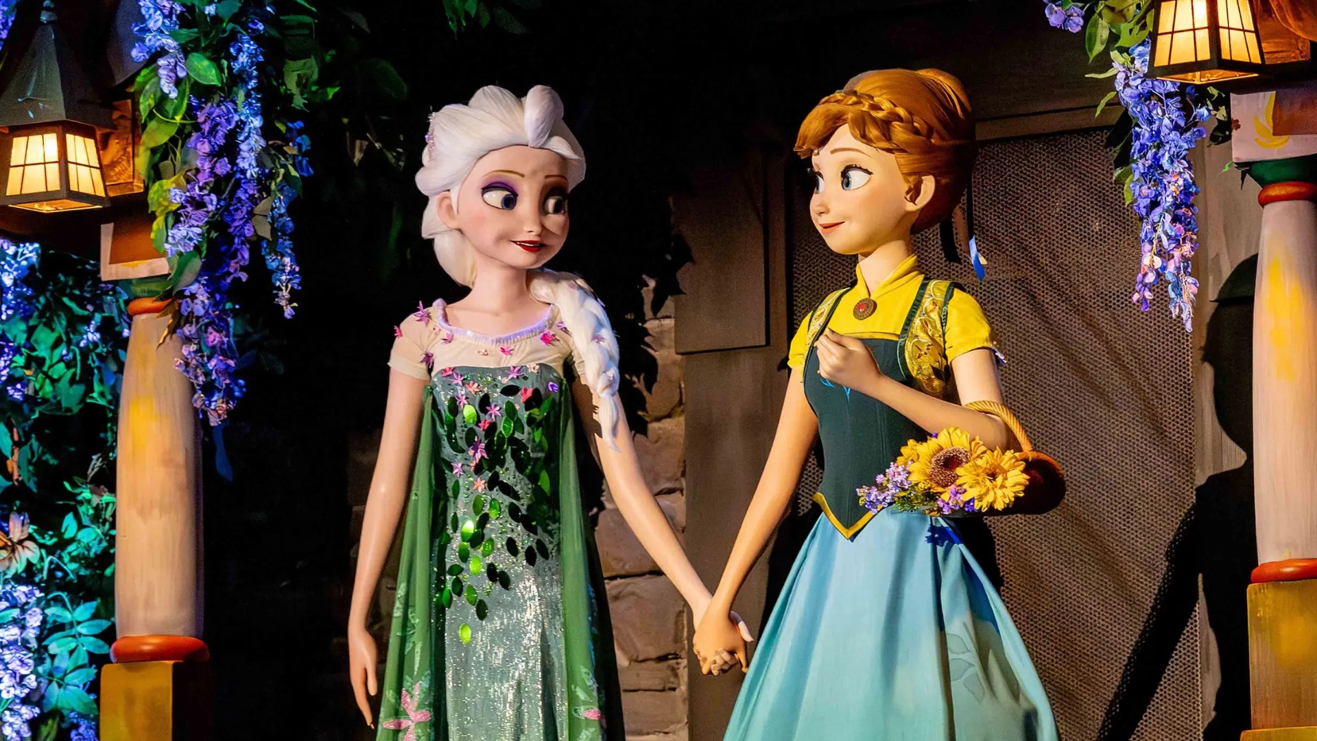 Frozen Ever After Audio-Animatronics Figures at EPCOT
