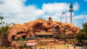 New West Regional Park Access Announced by Six Flags Includes Knott’s Berry Farm and Other Western Parks for Gold Season Passes