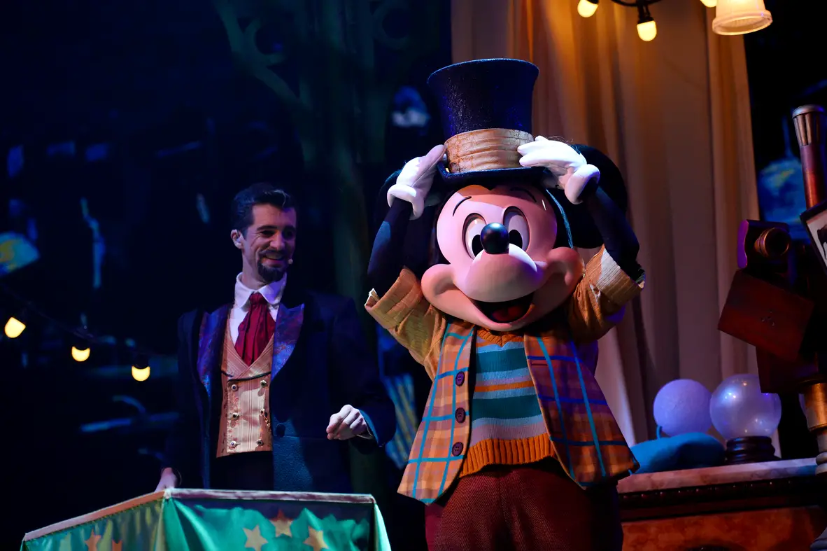 Mickey and the Magician - Disneyland Paris