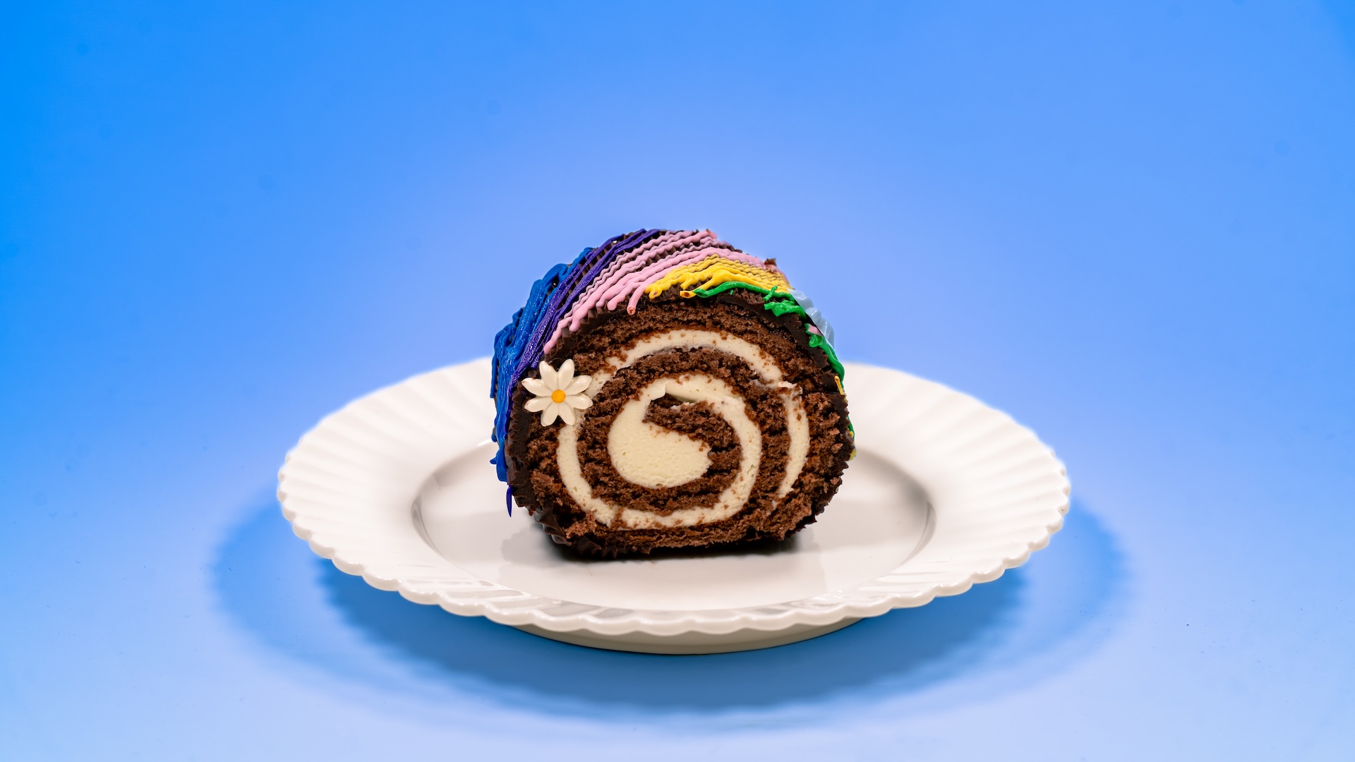 Stumpfest Cake: Chocolate roulade with white chocolate mousse and ganache (New)