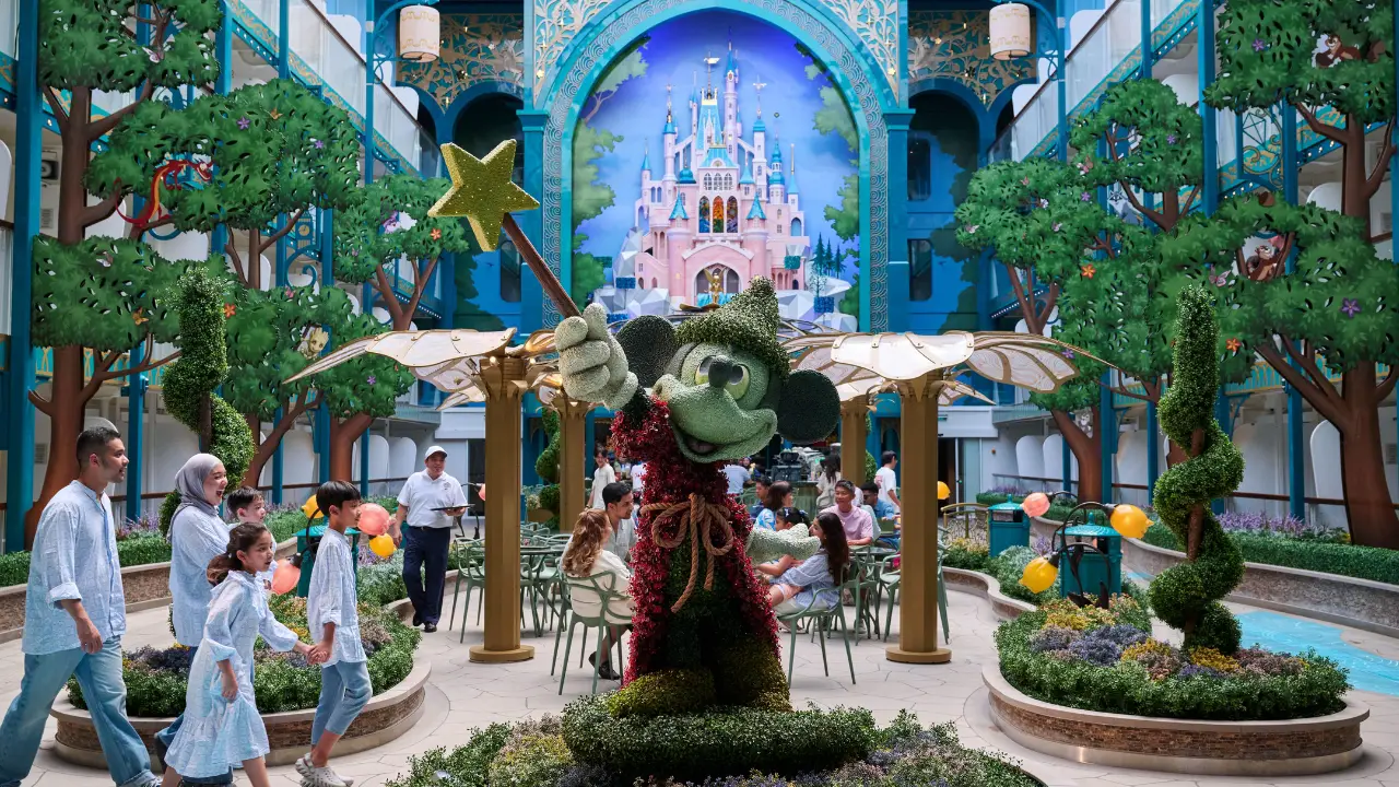 Disney Imagination Garden - Disney Adventure