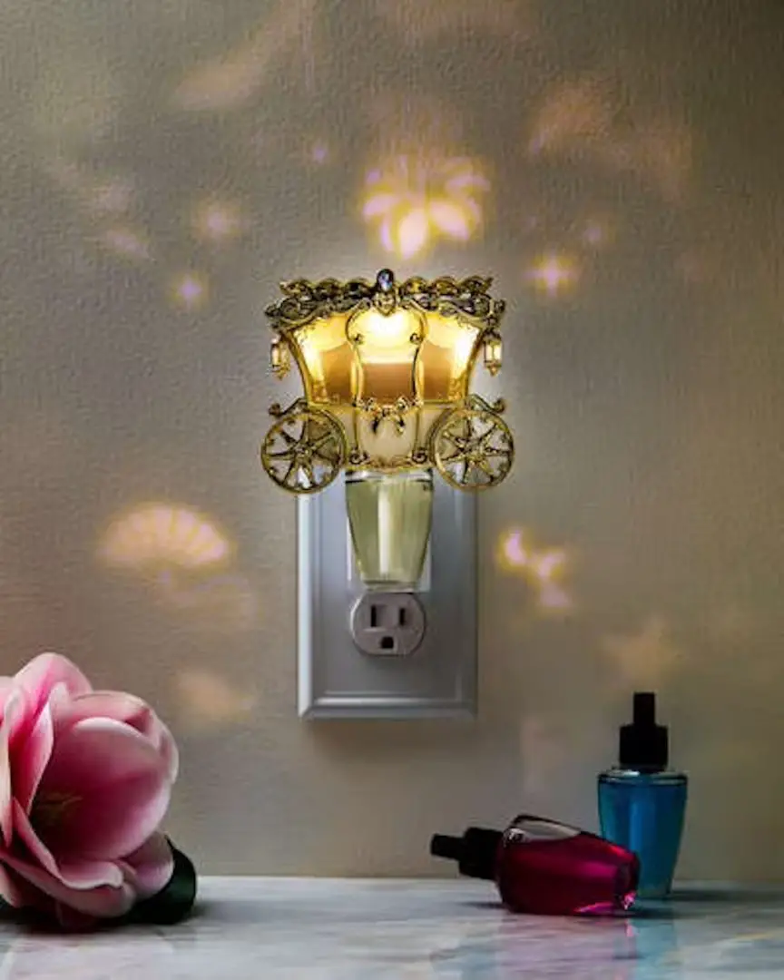 Bath & Body Works – Disney Princess Carriage Projector Nightlight Wallflowers Plug 