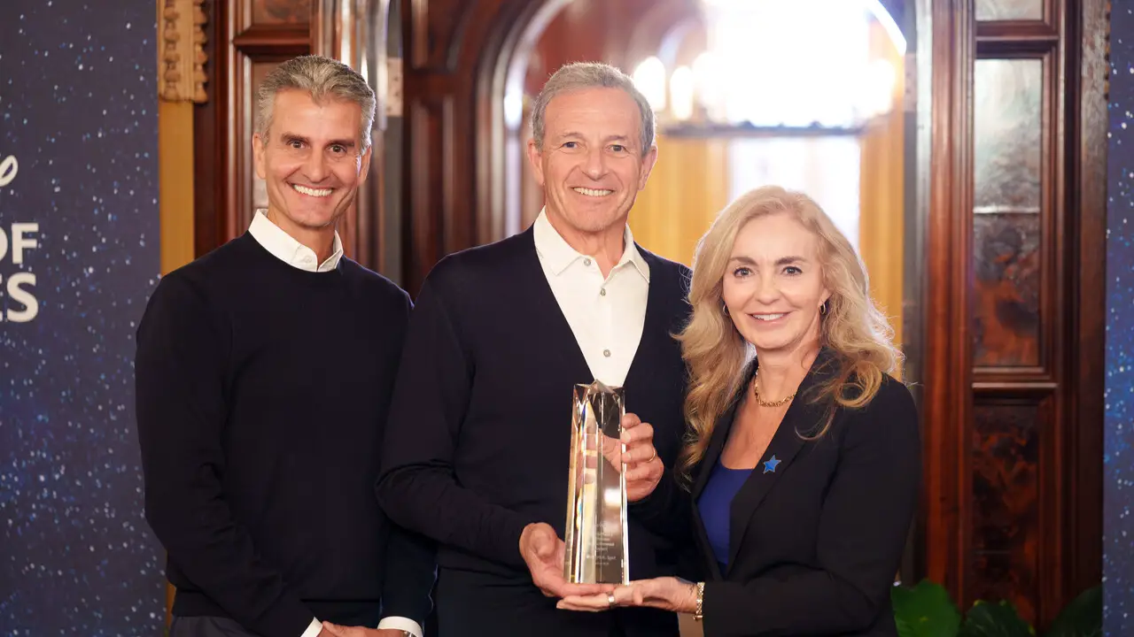 Former Disney CEO Bob Iger Honored With Inaugural WishMaker Lifetime Achievement Award
