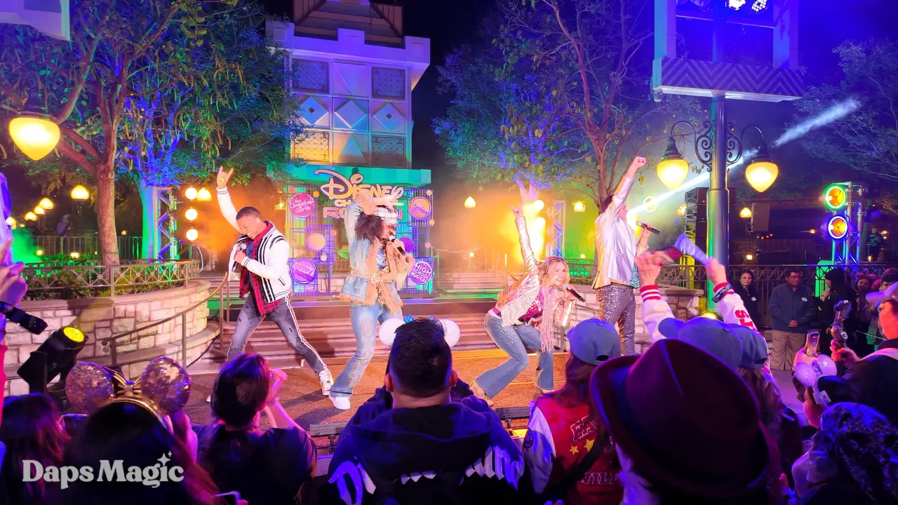 VIDEO: ‘Disney Channel Rocks!’ at Disneyland After Dark: Disney Channel Nite