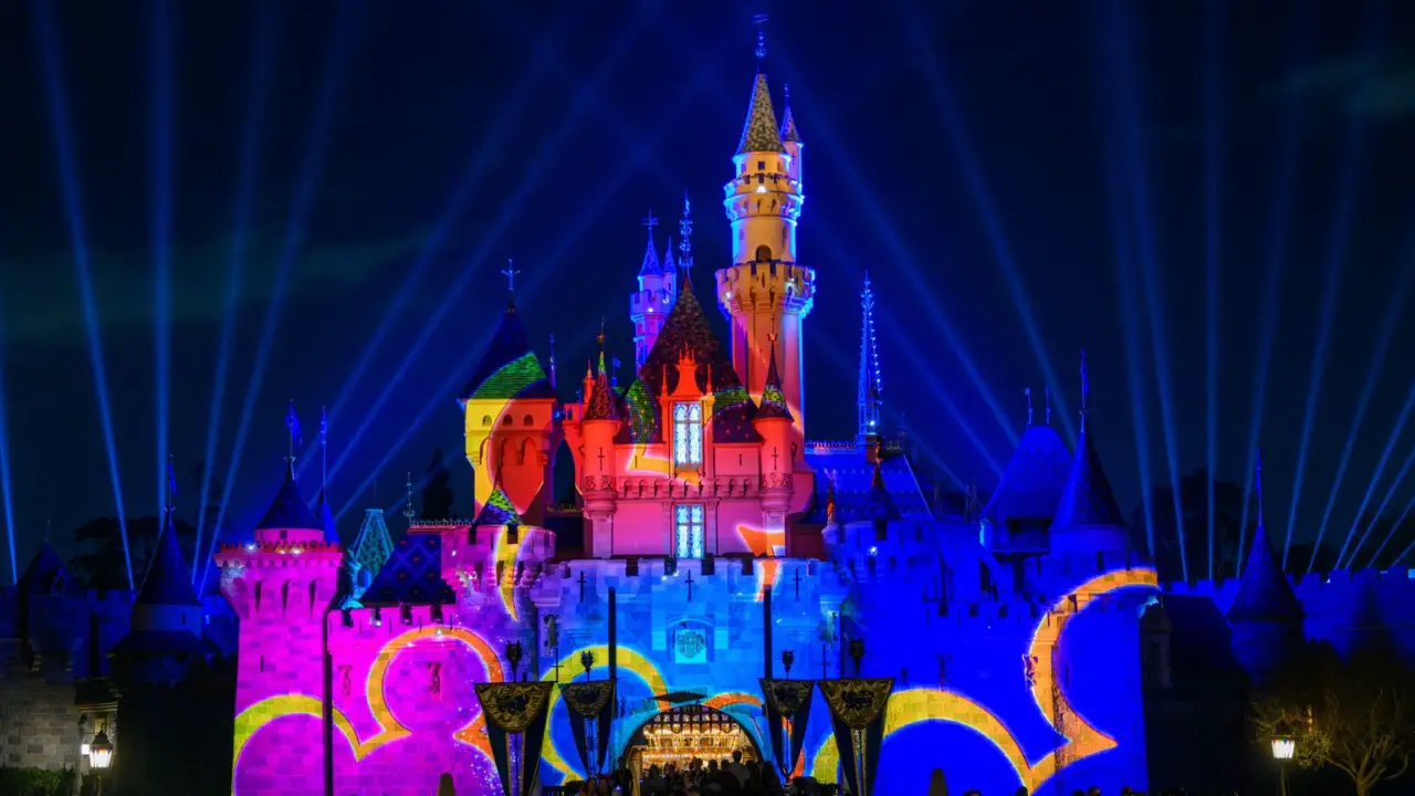 ENTERTAINMENT GUIDE: Disneyland After Dark: Disney Channel Nite