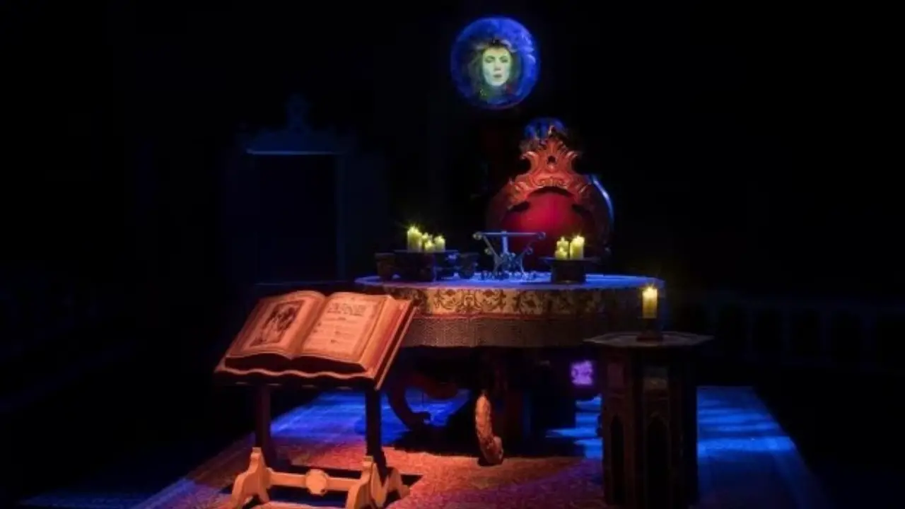 Madame Leota Floats Again in Haunted Mansion at Disneyland