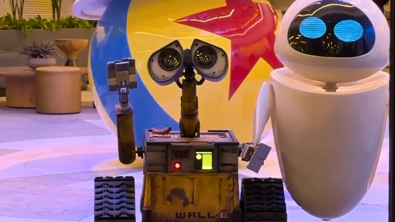 WALL-E and EVE at Pixar Place Hotel