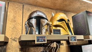 Build Your Own Mandalorian Suit at Dok-Ondar’s Den of Antiquities in Star Wars: Galaxy’s Edge