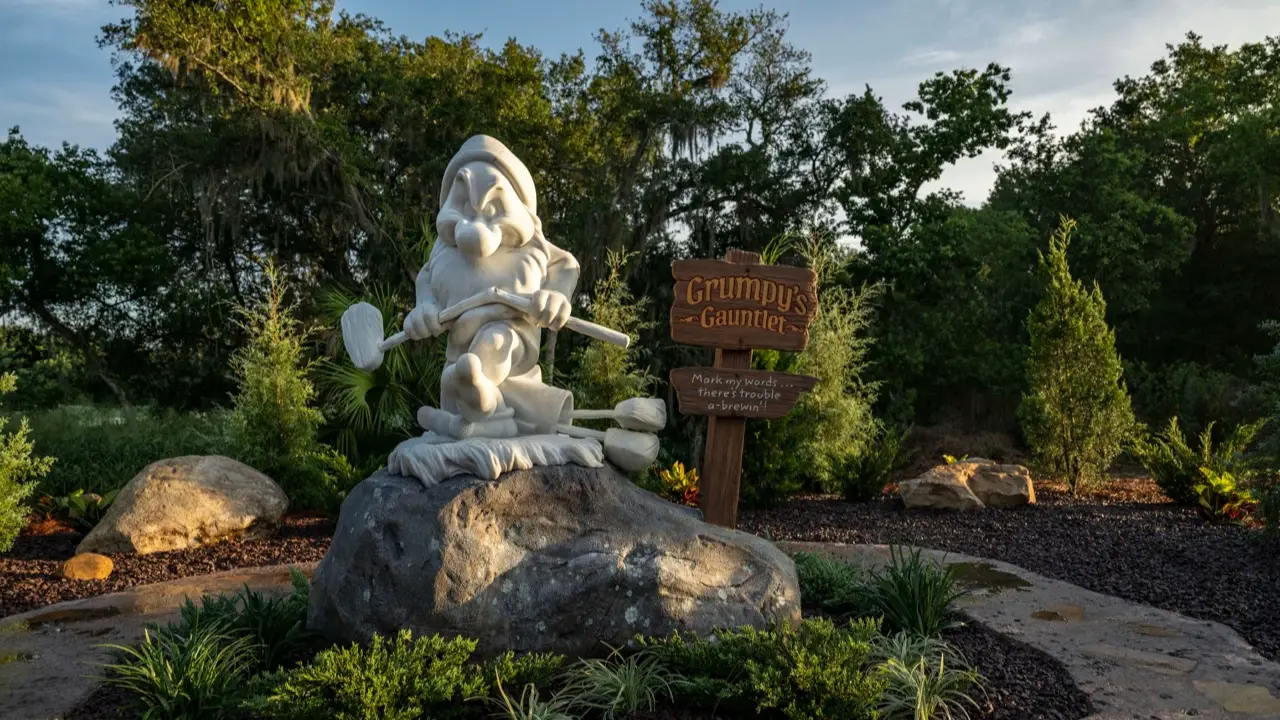 “Grumpy’s Gauntlet” Statue Debuts at Disney’s Magnolia Golf Course