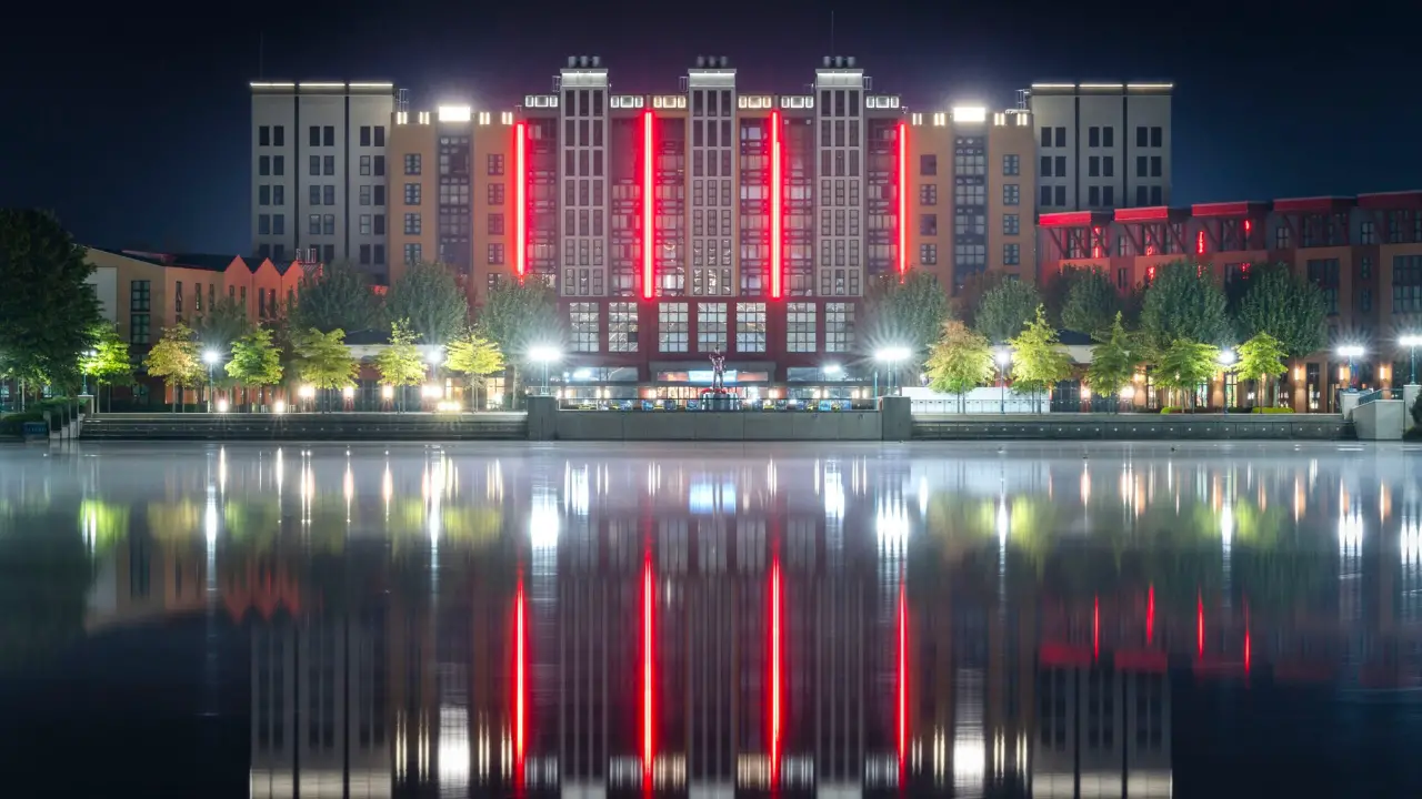 Disneyland Paris Celebrates 5th Anniversary of Disney Hotel New York – The Art of Marvel