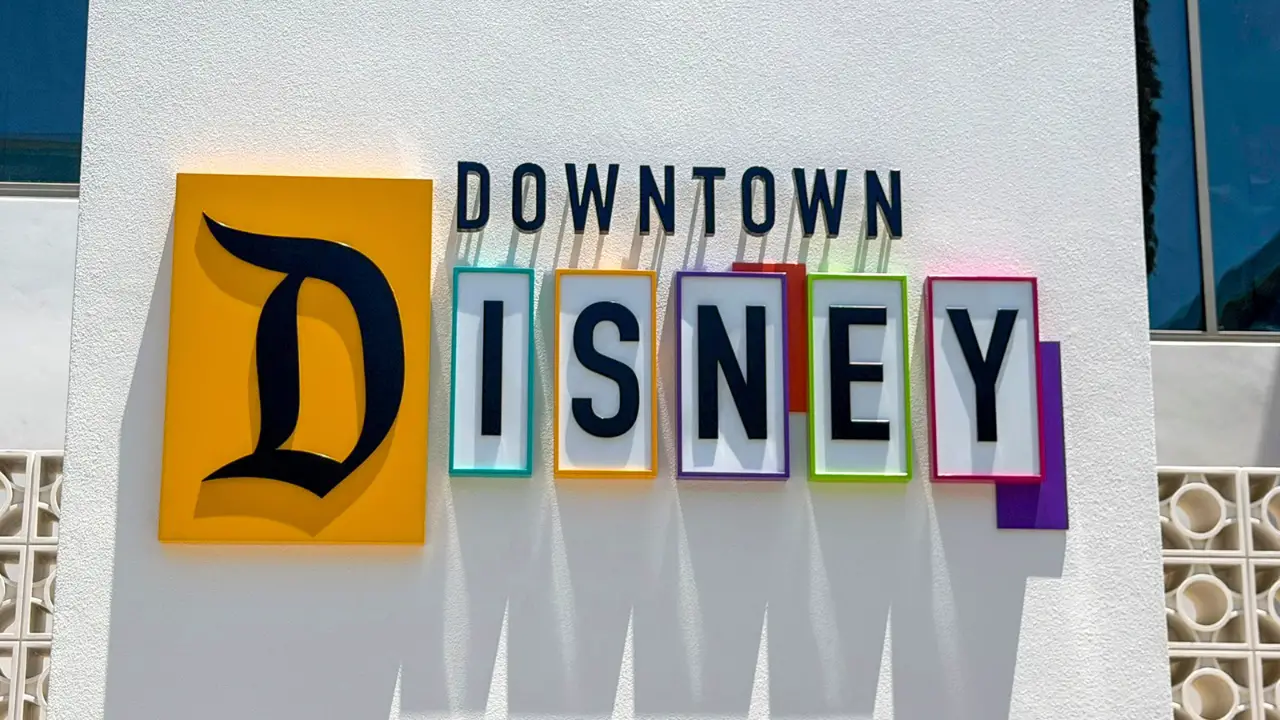 New Downtown Disney Sign Appears on Future Earl of Sandwich Building