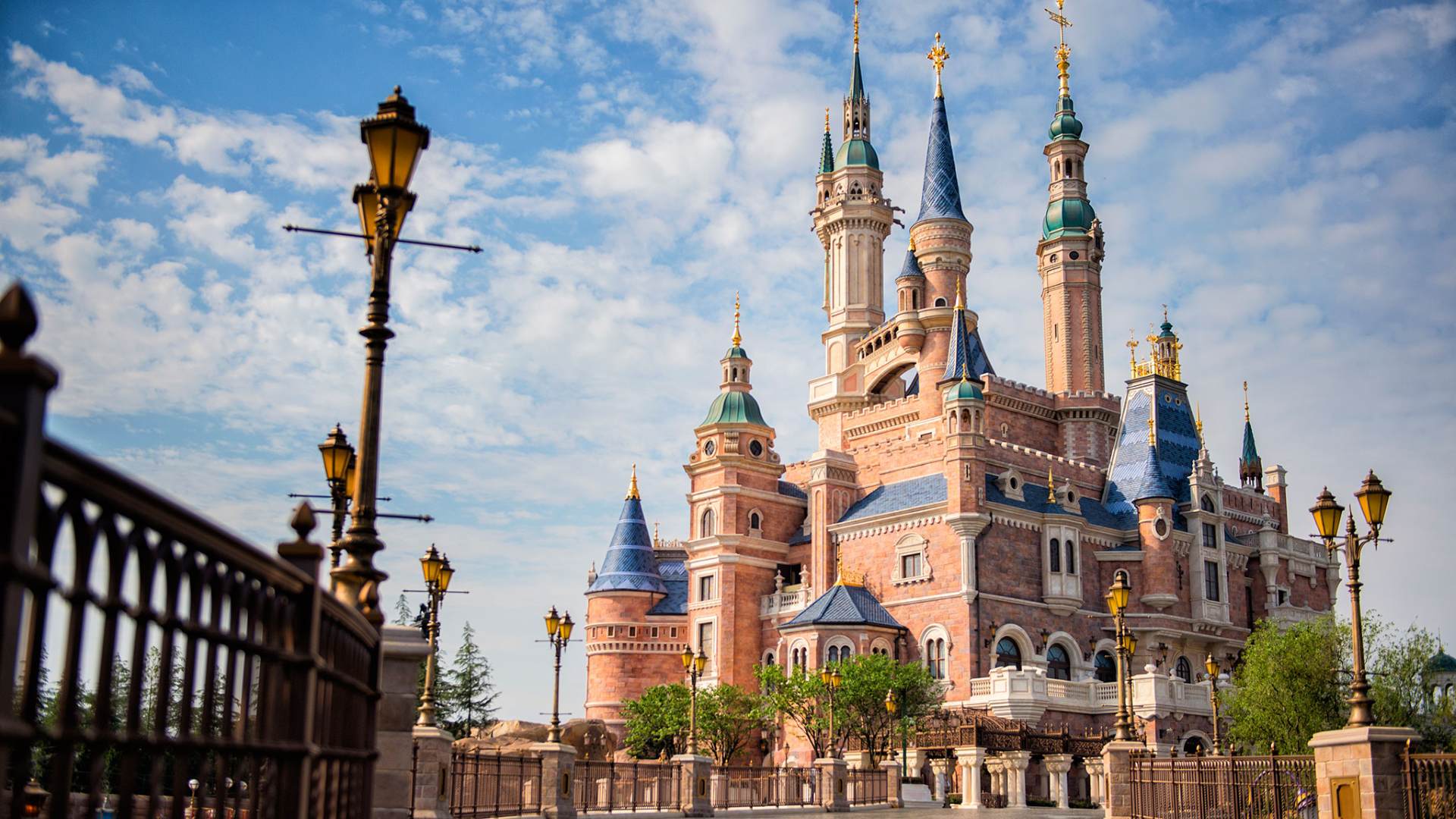 GUIDE: Shanghai Disney Resort