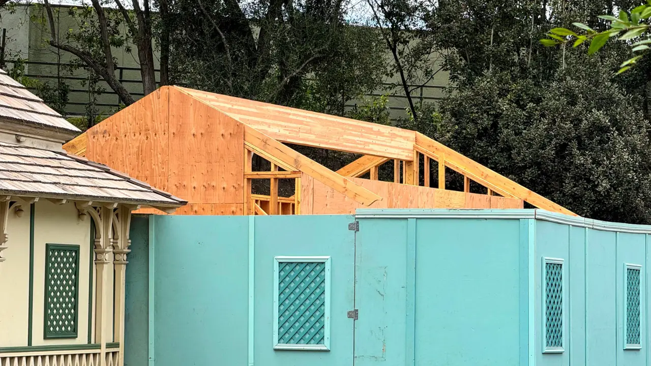 Walls Go Up as New Orleans Train Station Building is Rebuilt at Disneyland