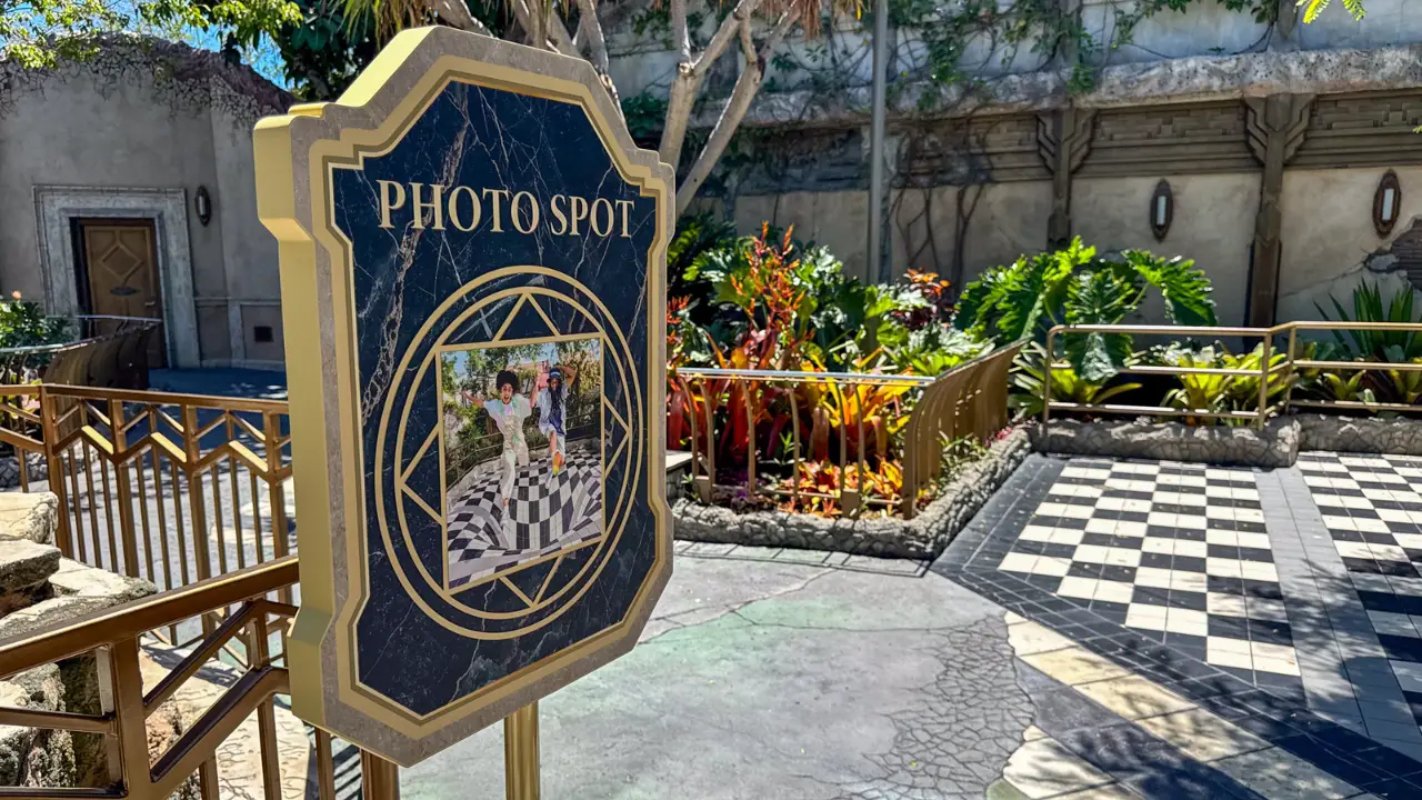 New Photo Spot Sign Demonstrates How to Take a Photo in Avengers Campus Ancient Sanctum