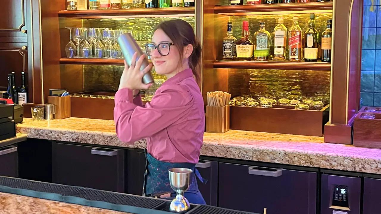 Disneyland Paris Gives Behind-The-Scenes Look at a Day With Regal View Lounge Teams