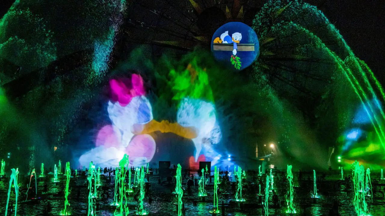 ‘World of Color – Season of Light’ Returning to Disneyland Resort Among Other Holiday Offerings