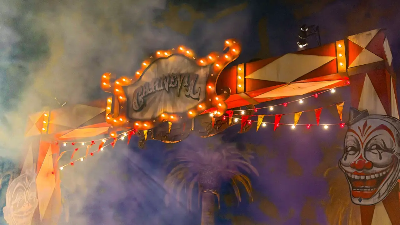 VIDEO: A Walk Through All 5 Scare Zones at Knott’s Scary Farm