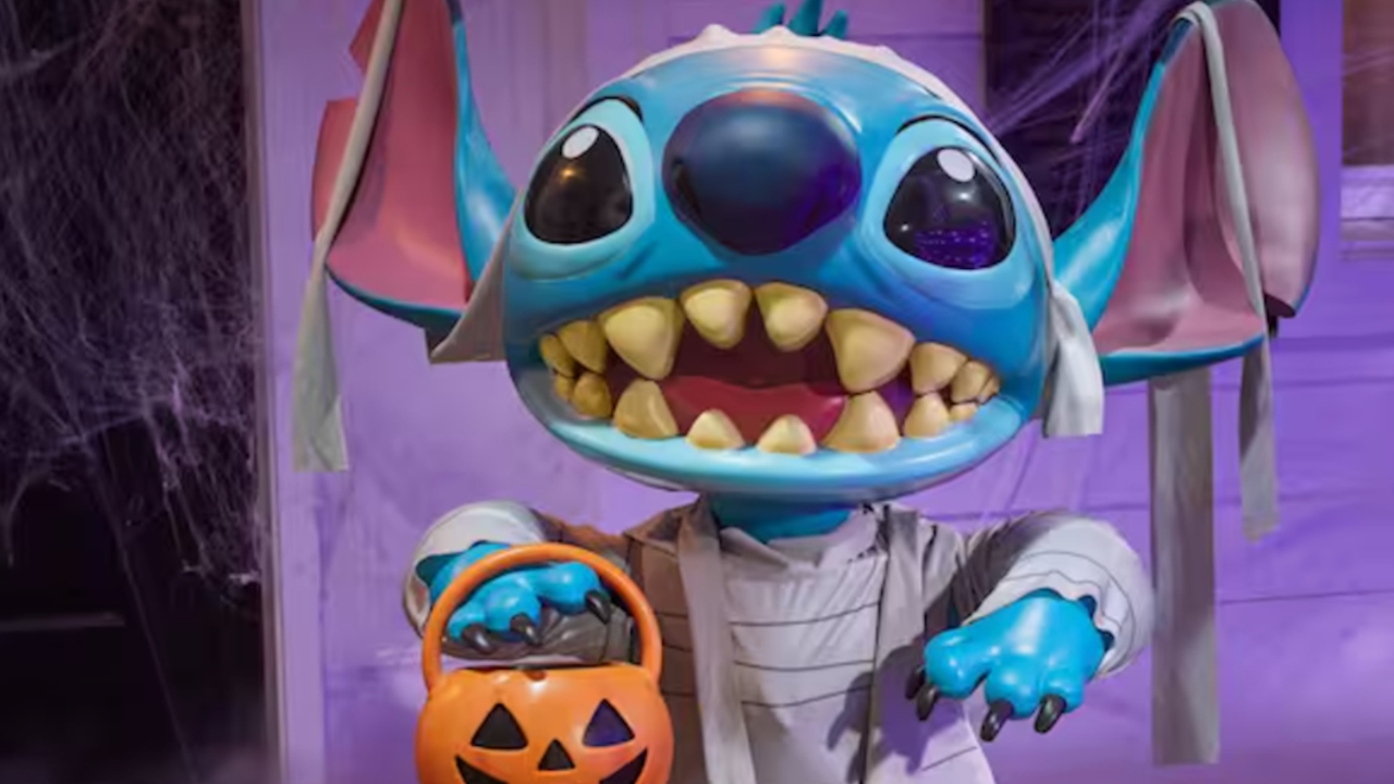 Check Out These Disney-Inspired Halloween Decor and Treats