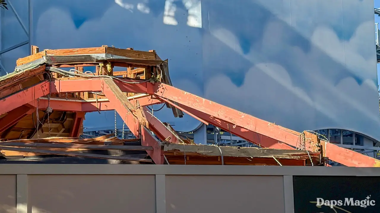 Gazebo Is Being Dismantled in Paradise Gardens Park at Disney California Adventure