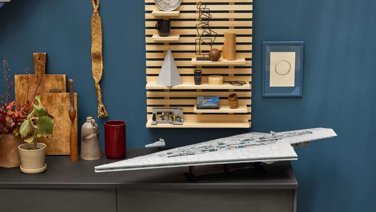 LEGO Star Wars Executor Super Star Destroyer Coming to Disney Store