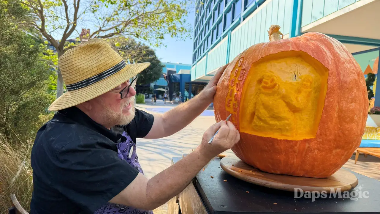 Pumpkin Carving Returns to Disneyland Hotel