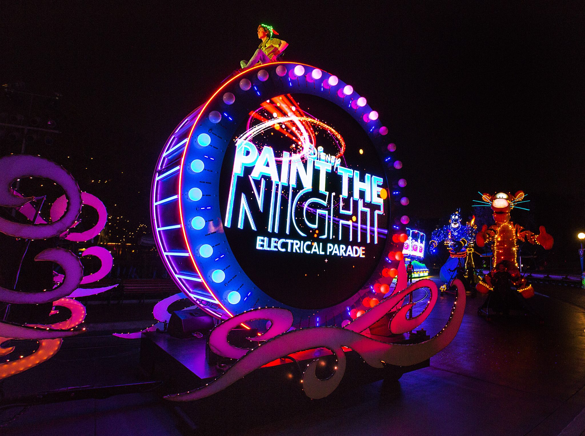Sunday Spotlight: Disney Paint the Night Parade